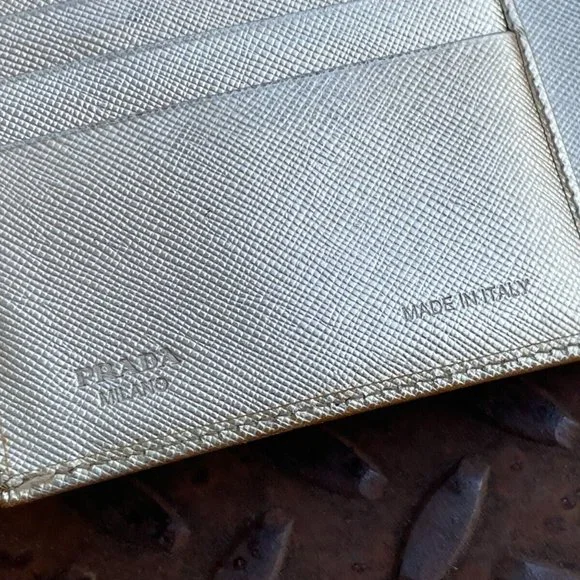 Prada Wallet Tri Fold Gold Tone Leather Card Holder Purse Made in Italy authenti - Picture 7 of 14